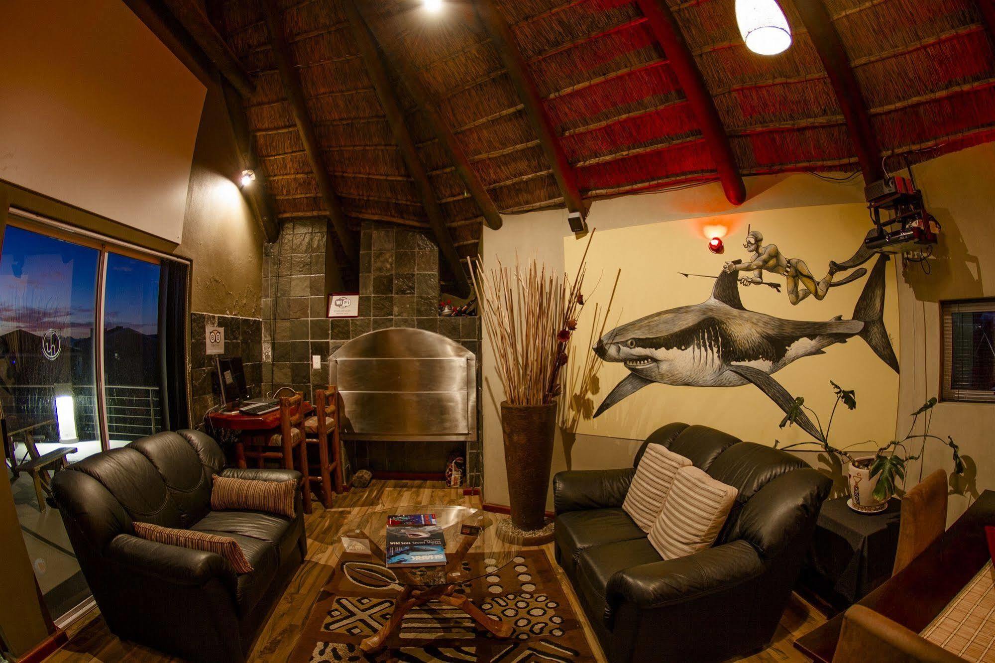 The Roundhouse Guesthouse De Kelders Ngoại thất bức ảnh