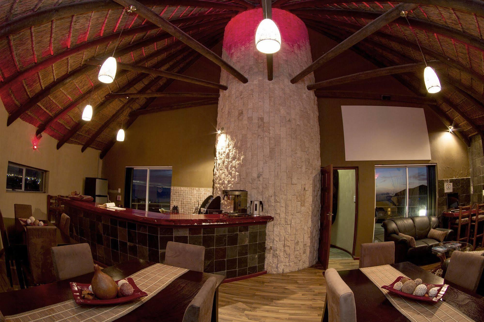 The Roundhouse Guesthouse De Kelders Ngoại thất bức ảnh