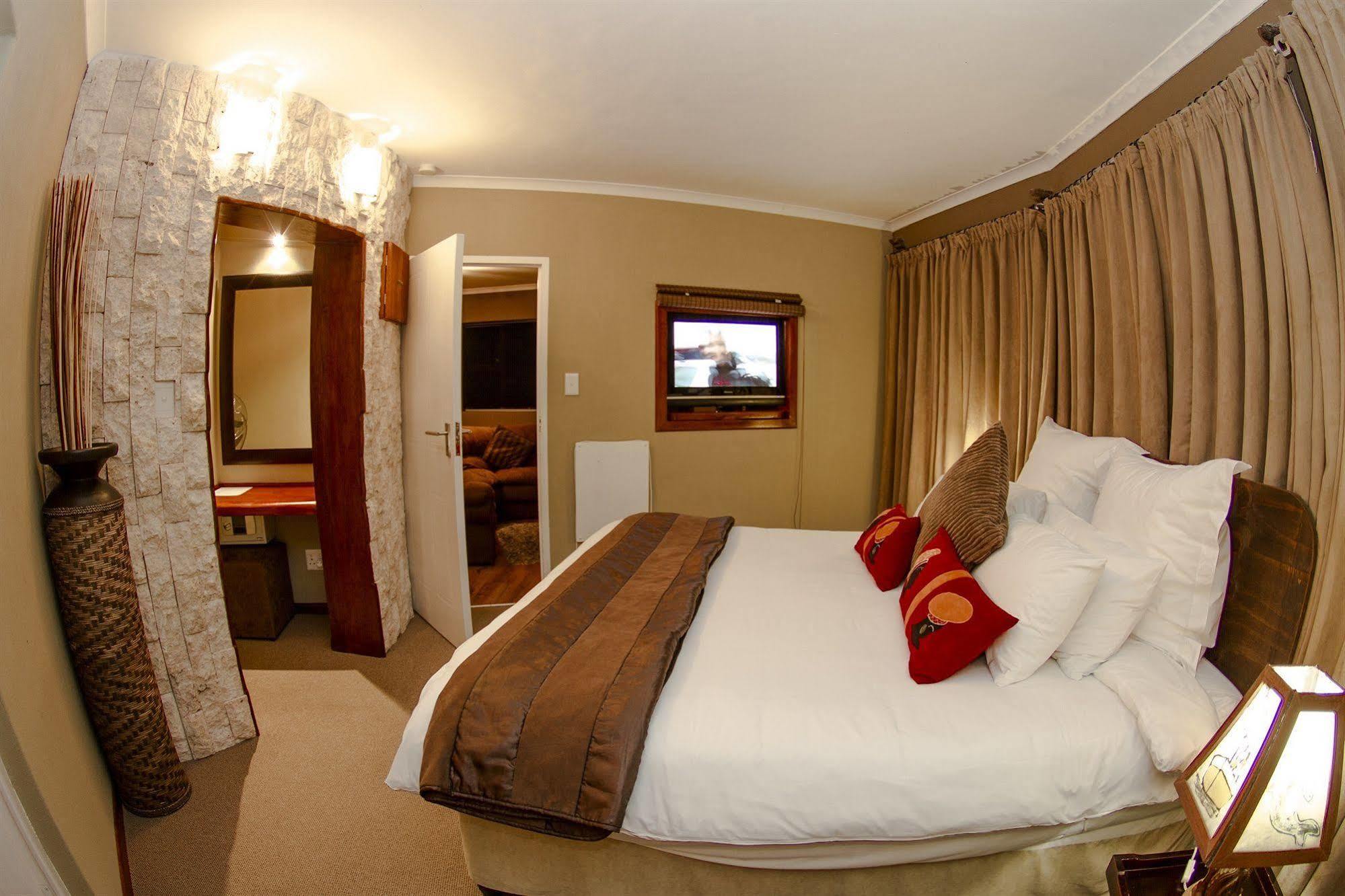 The Roundhouse Guesthouse De Kelders Ngoại thất bức ảnh