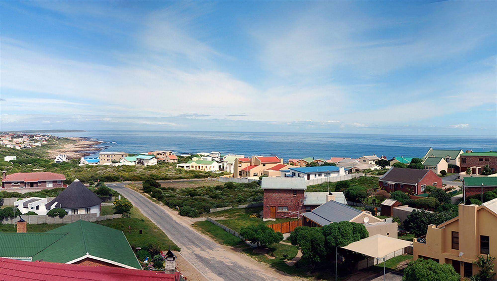 The Roundhouse Guesthouse De Kelders Ngoại thất bức ảnh